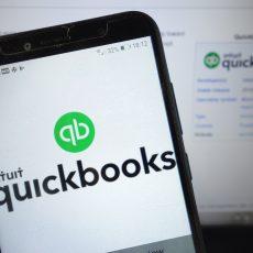 Choosing Wisely: Top 18 Differences Between QuickBooks Online and QuickBooks Desktop